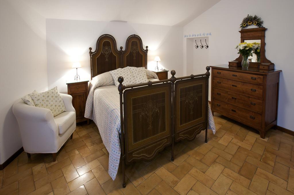 أسيسي Brigolante Guest Apartments الغرفة الصورة